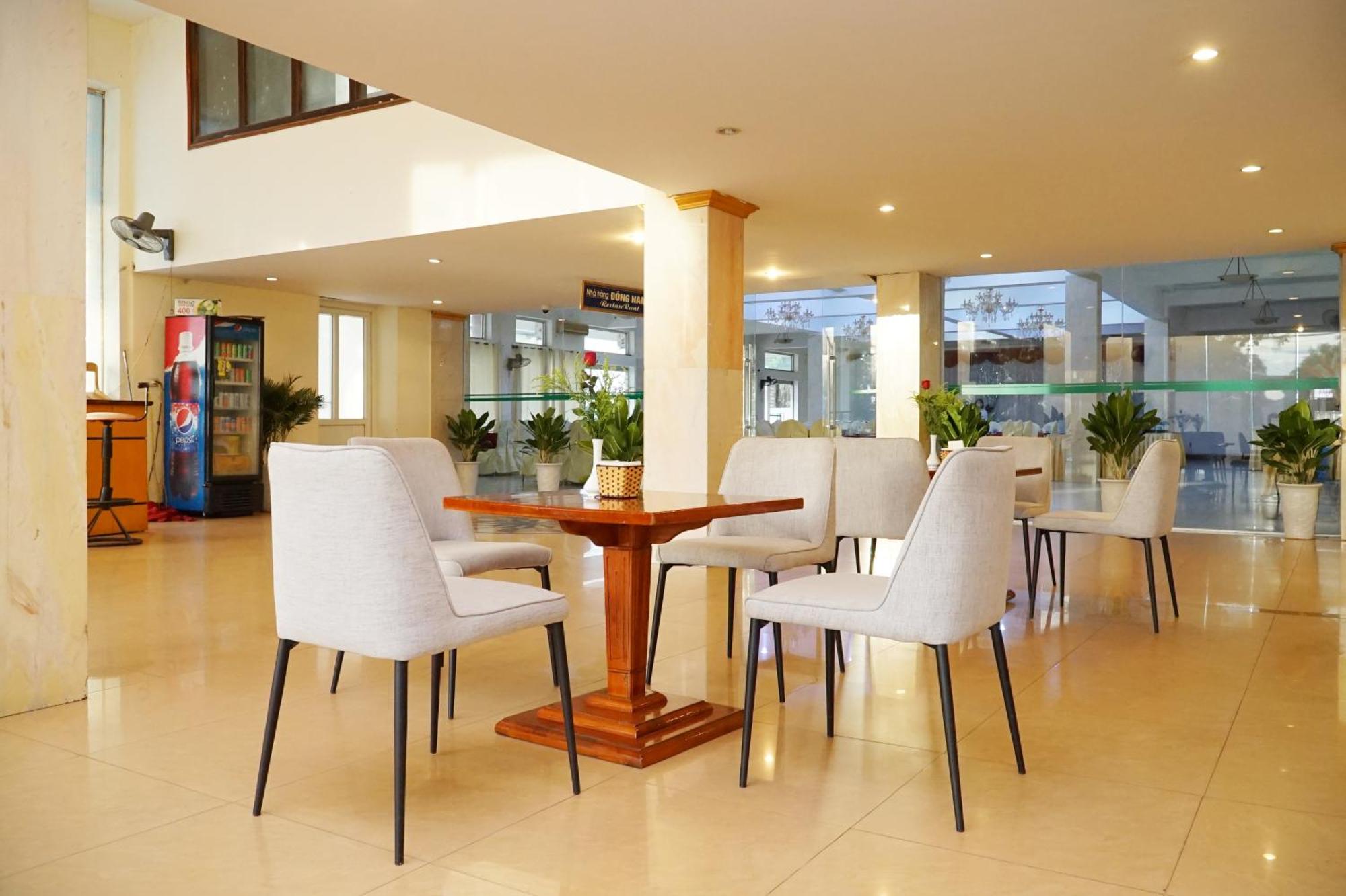 Khach San Huu Nghi Hotel Vinh Ngoại thất bức ảnh
